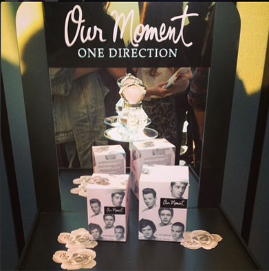 ONE-DIRECTIONour-moment-1