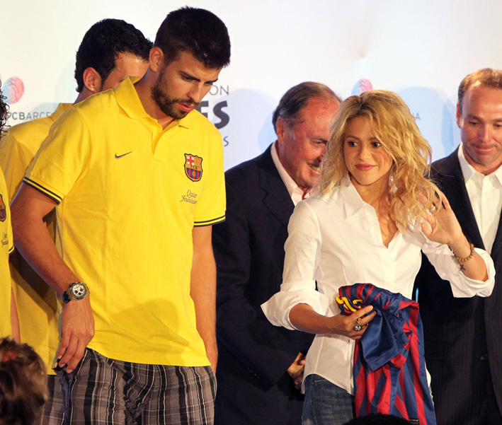 Shakira-pike_1_avgust_2011