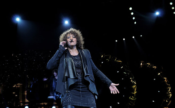 Whitney Houston Performs Milan
