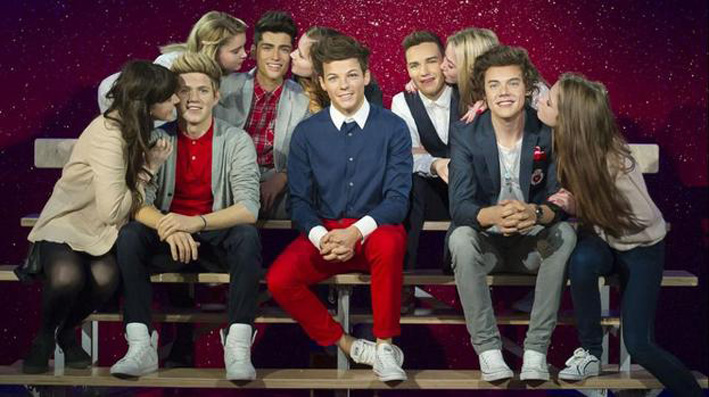 one-direction-wax-figures-unveiled-to-fans-at-madame-tussauds