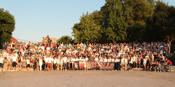 400 volontera Nisville 2015