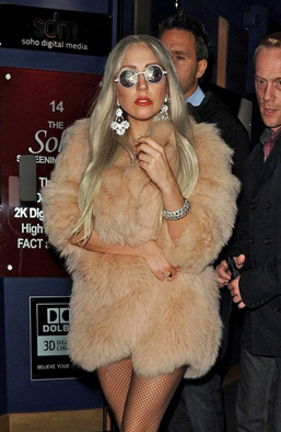 Lady_Gaga_krzno