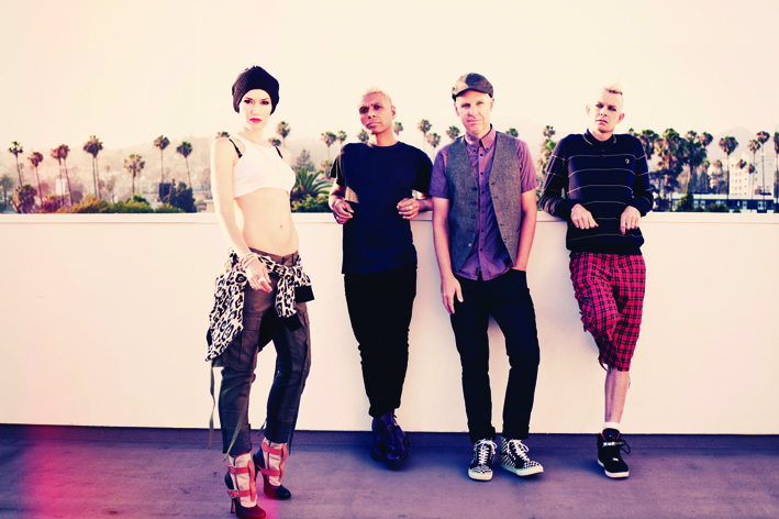 NO DOUBT Photo01 2012 Universal Music