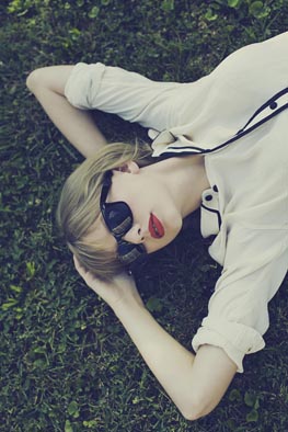 Taylor Swift PHOTO 0400(Barlow) 4245 FINAL