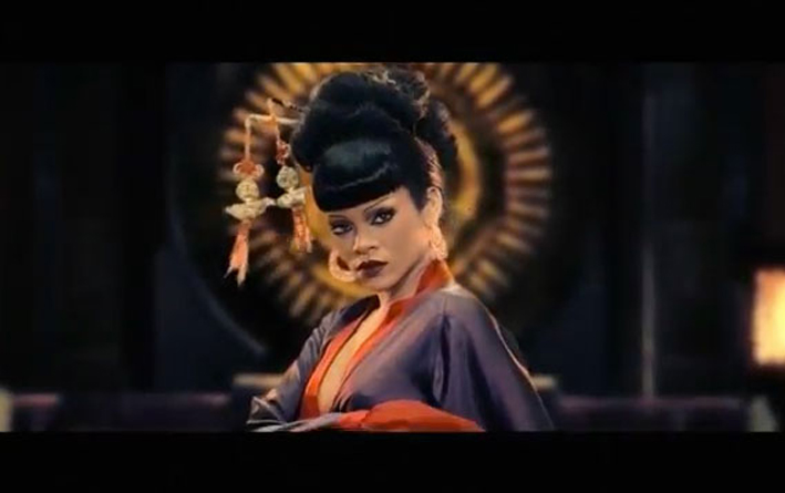 coldplay-rihanna-princess-of-china