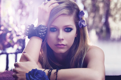 avril-lavigne-forbidden-rose-promo