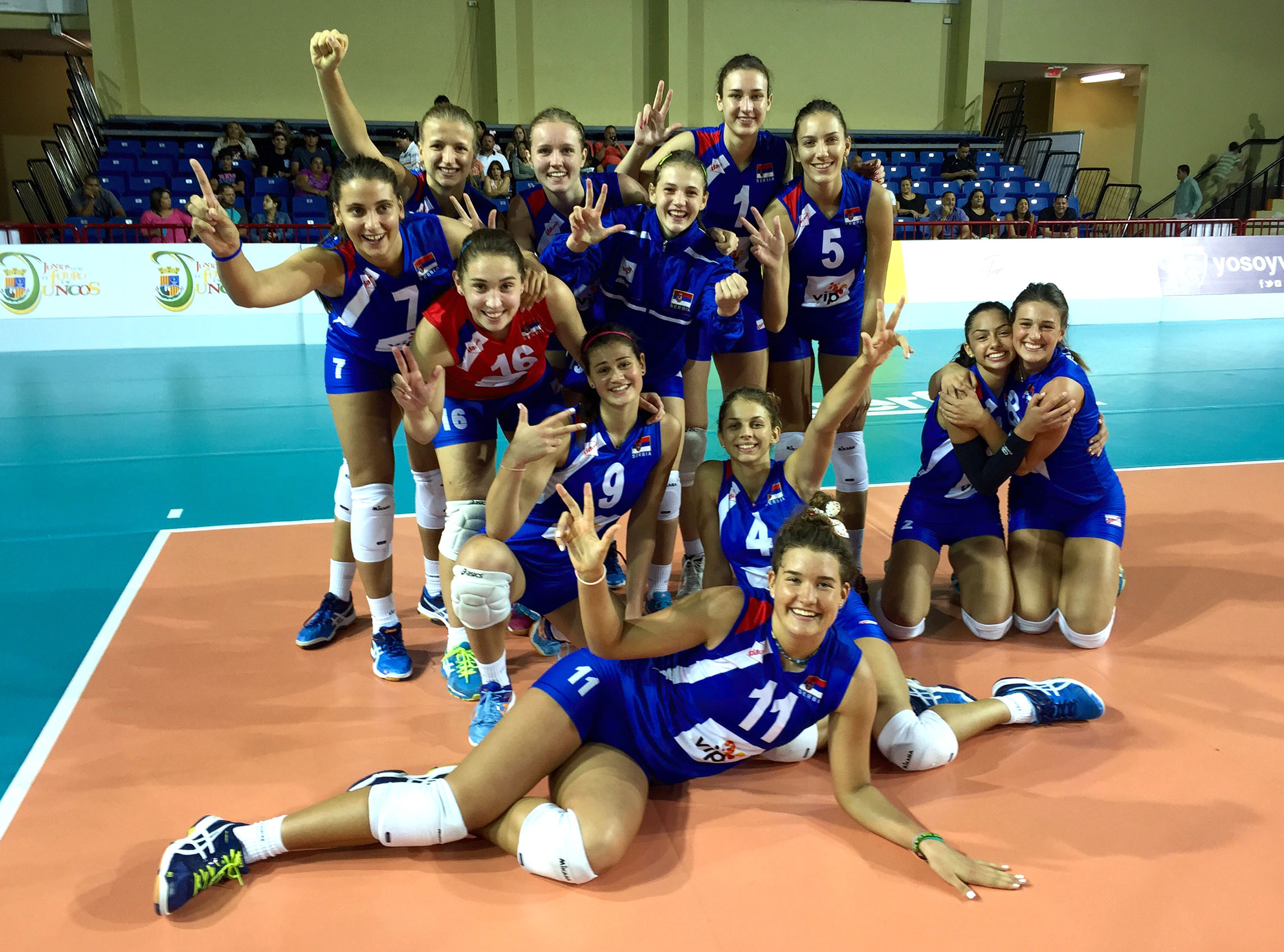 TeamofSerbiacelebrating