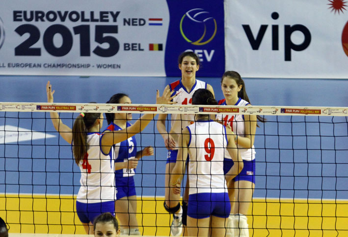 kadetkinje slavlje FRA - SRB 019