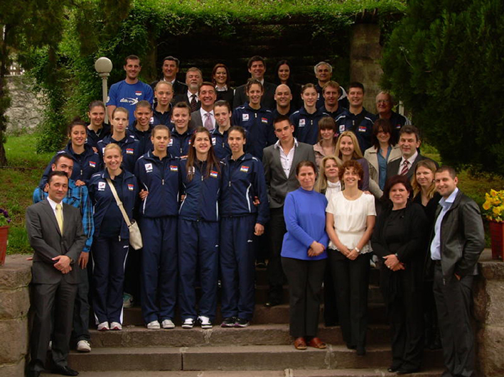 KADETKINJE U AMBASADI SRBIJE U ANKARI