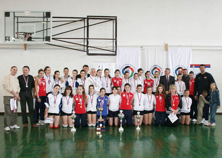 SVI_OSVAJACI_devojcice_OS_2011