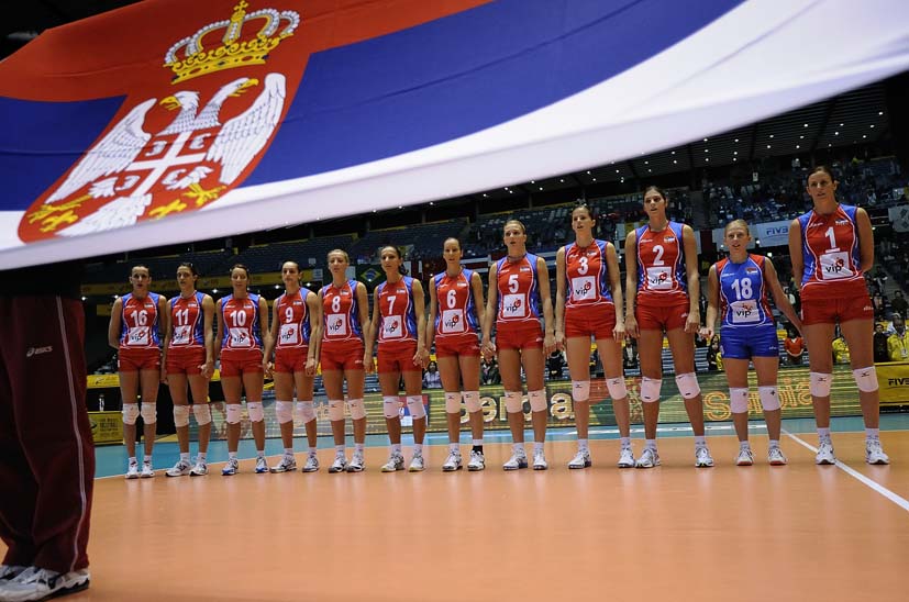 srb_kina_zastava_ekipa