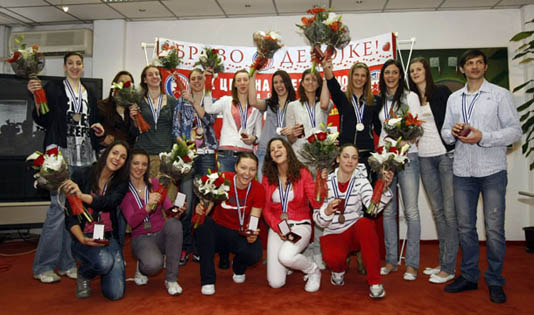 zvezda_odbojkasice_slavlje_marakana