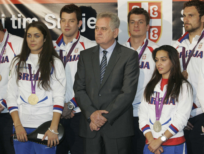 Aerodrom docek olimpijaca016