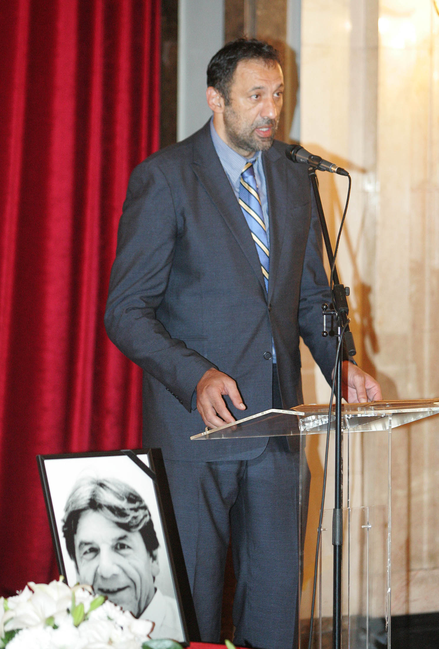 Poslednji oprostaj od Manojlovica Vlade Divac