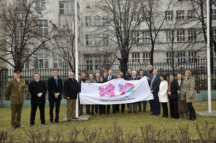 zastava_OI_london_ambasada