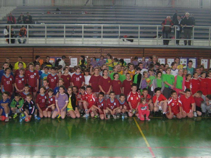 NASLOVNA -Grupna slika