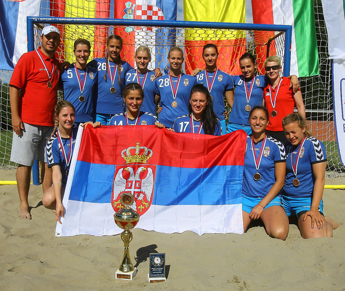 Srbija-pesak-seniorke