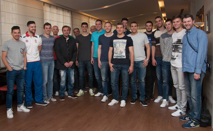 rukometasi-okuplajnej april