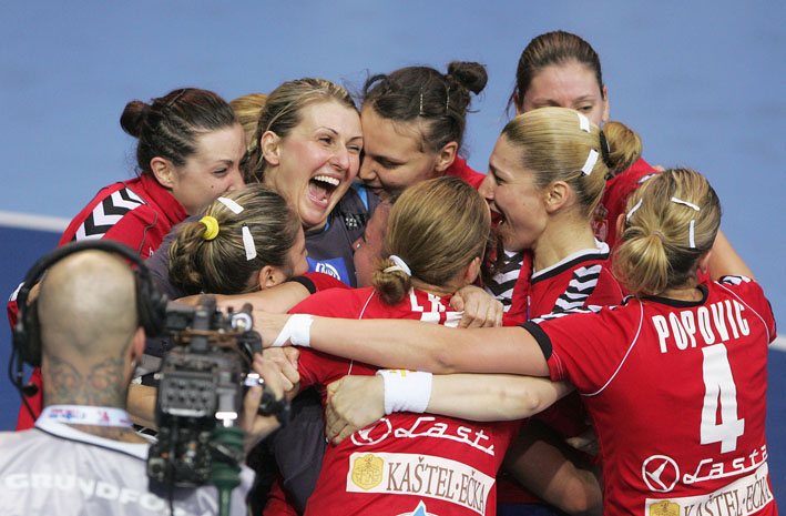 tomasevic slavlje ekipa