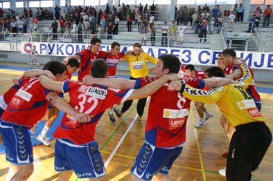 juniori_slavlje_krug