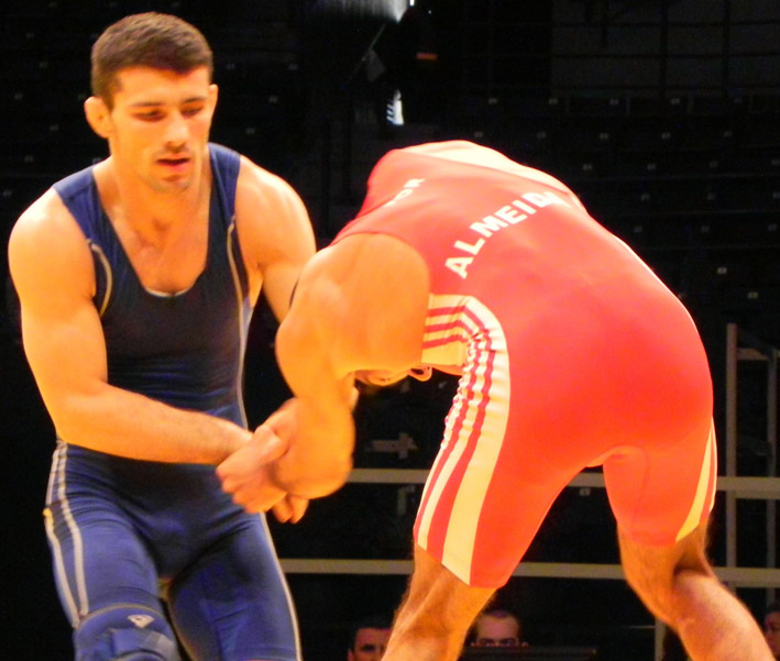 stefanek_plavi_triko