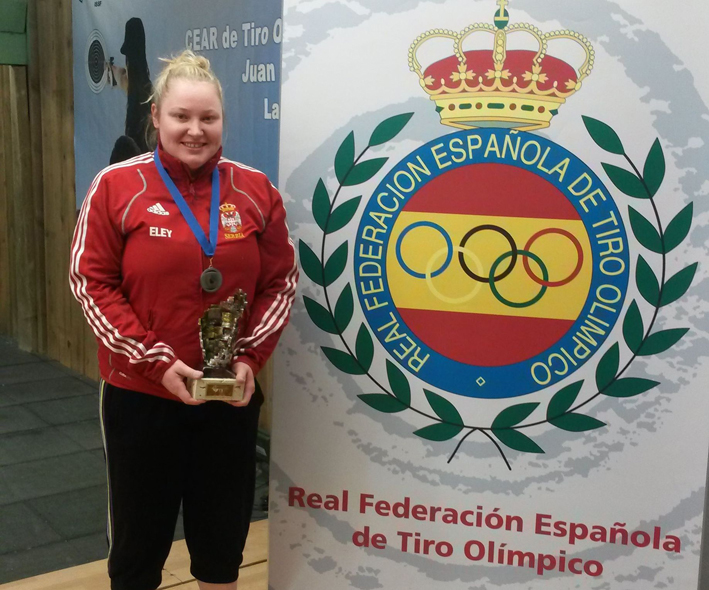 ZLATO ZORANA GRANADA 4 DAN2