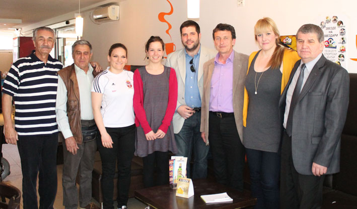 ZVEZDE NA ZVEZDARI GRUPNA