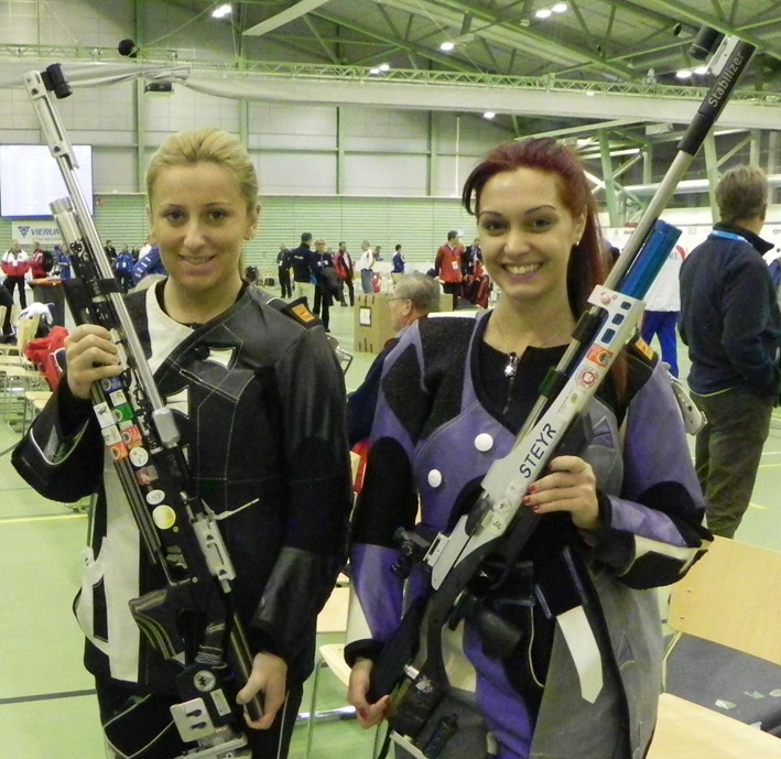 IVANA_MAKSIMOVIC_I_ANDREA_ARSOVIC_LEVO