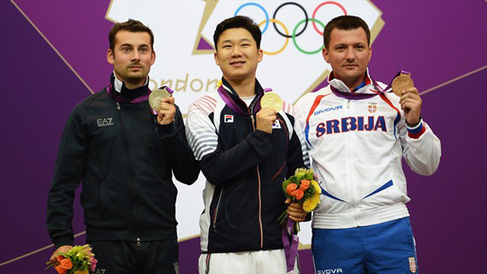 zlatic_desno_OI_2012