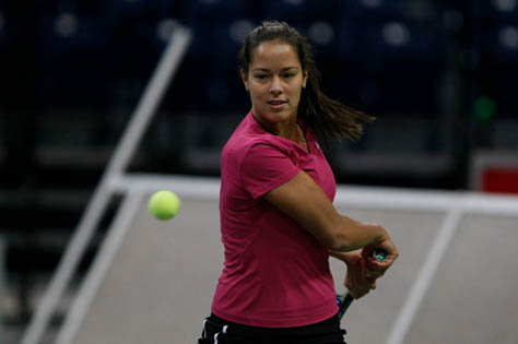 ana_ivanovic_arena_feb2010