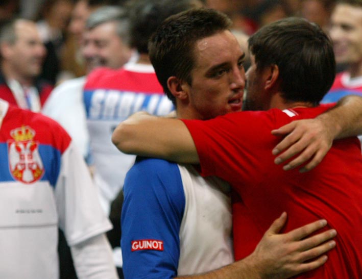 troicki_i_obradovic_zagrljaj