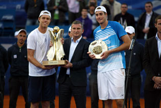 izner_djokovic_kveri