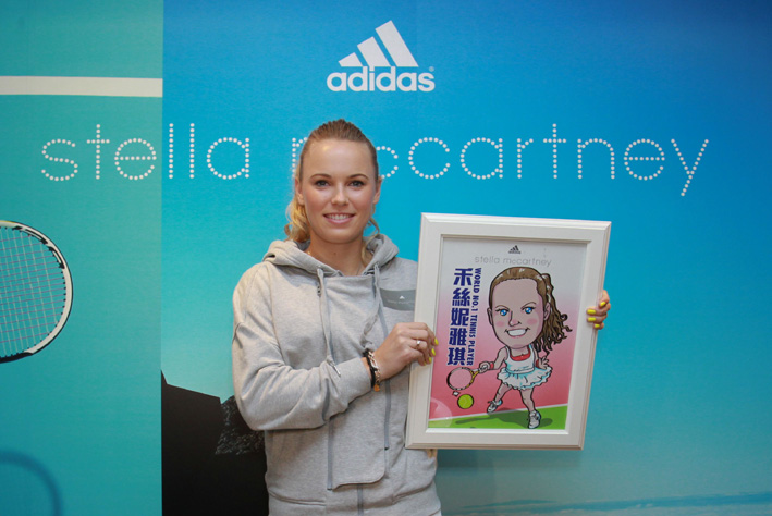 karolina_voznijacki_adidas_2011