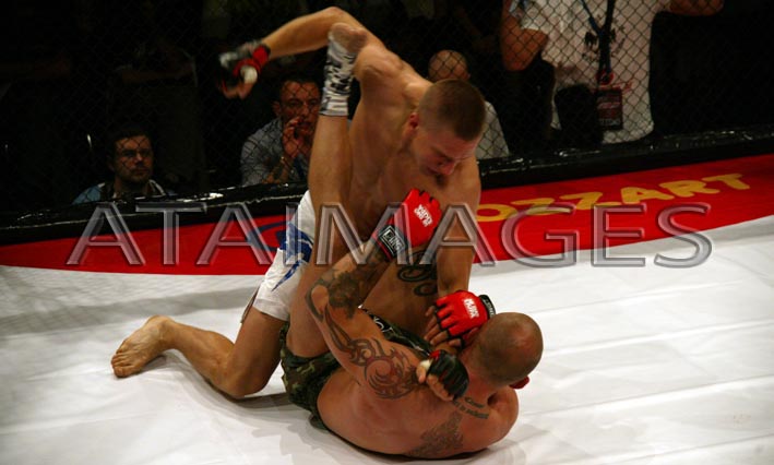 mma_pionir