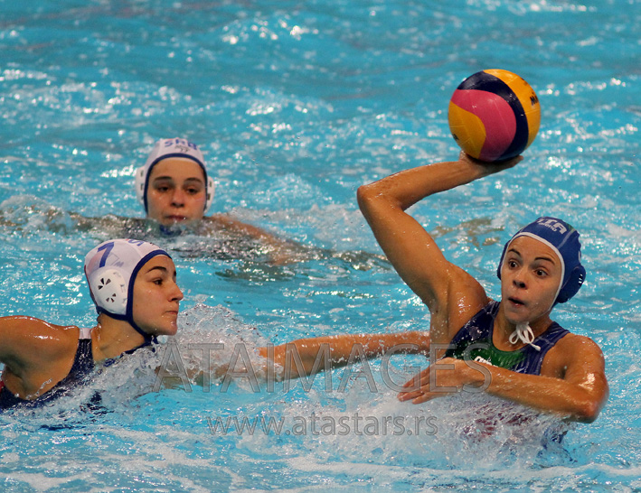 srb italija zene