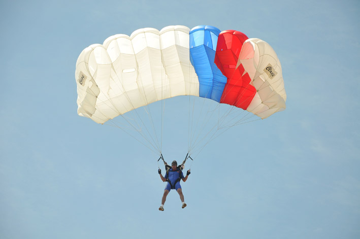 Aleksandar Cvetkovic na padobranskom prvenstvu Jugoistocne Evrope