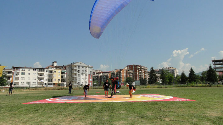 sletanje na cilj - paraglajding