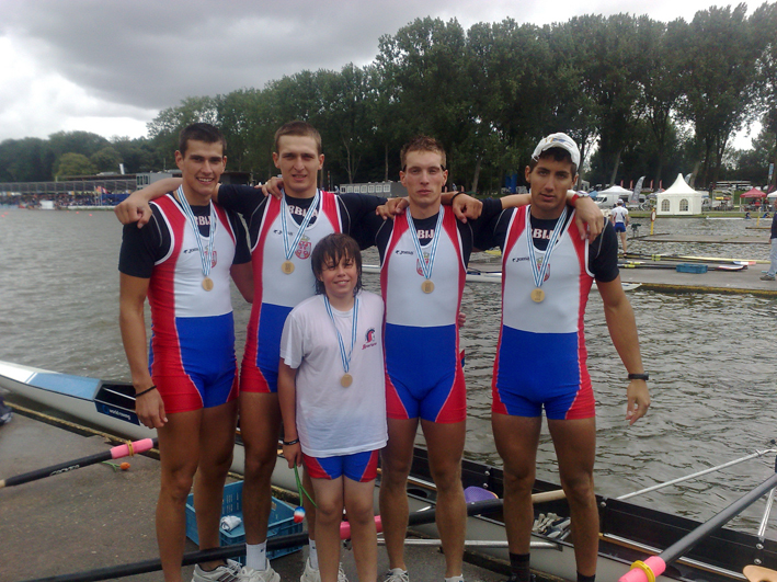 cetverac sa kormilarom_medalja