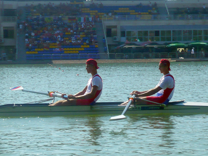 dvojac_bez_kormilara4