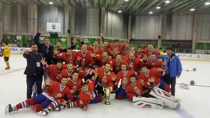 Hokej-SHLS-Srbija-slavlje