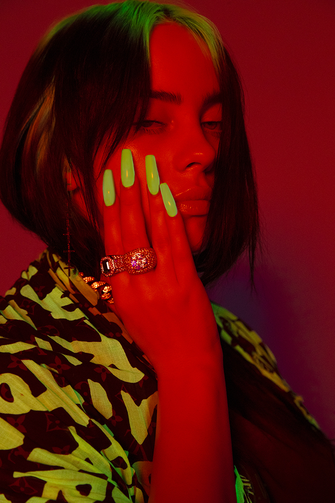 Billie Eilish novim singlom kruniše ovogodišnji uspeh