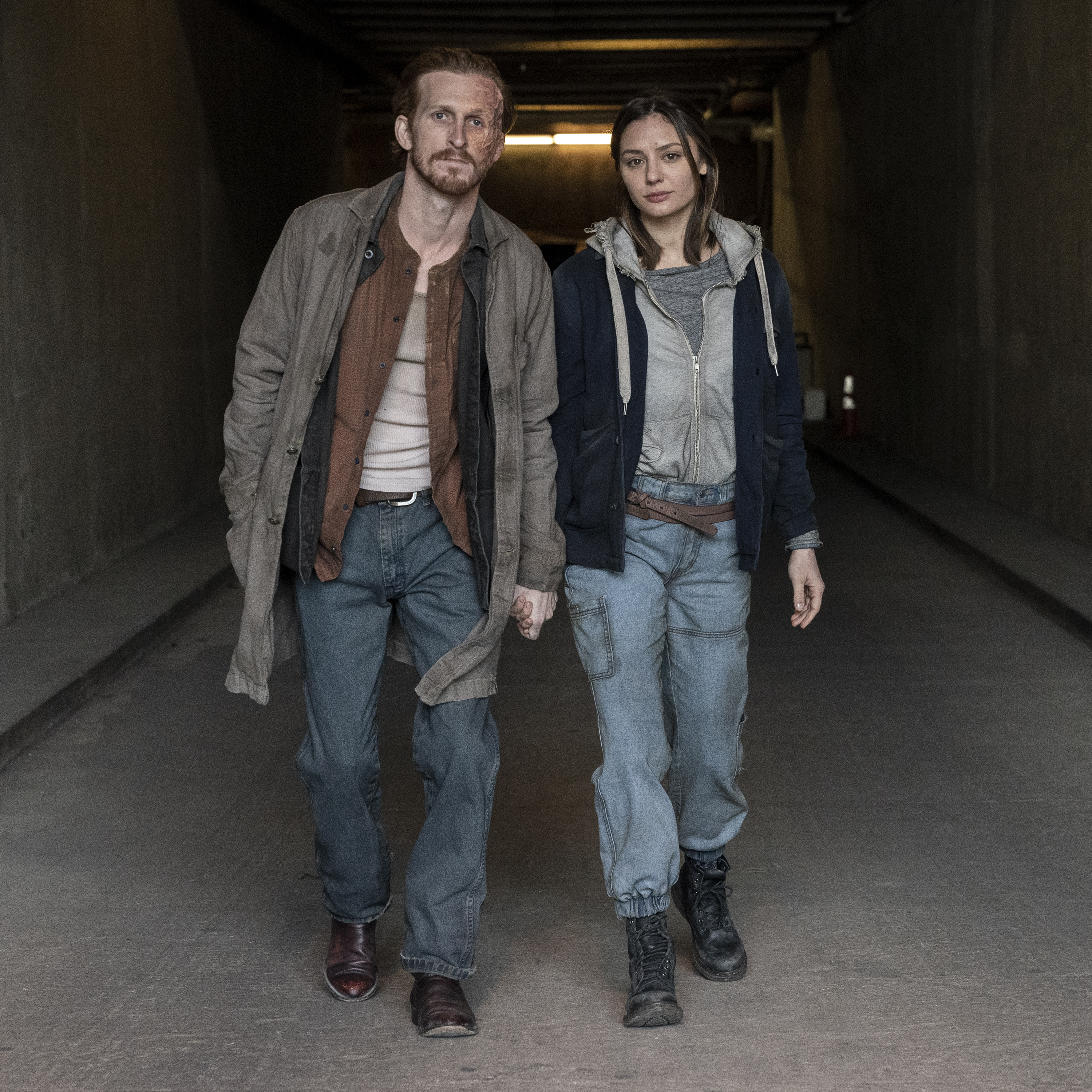 Austin Amelio as Dwight, Christine Evangelista as Sherry - Fear the Walking Dead _ Season 6 - Photo Credit: Ryan Green/AMC