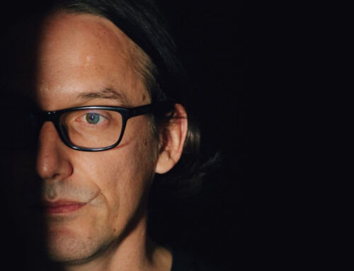 Bojan Brukner predstavio „Pesme koje se pričaju oko vatre“ i „Pesme koje se šapuću u bradu“