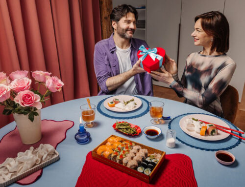 U susret Danu zaljubljenih: Koliko smo zapravo inovativni kad se svetla ugase?