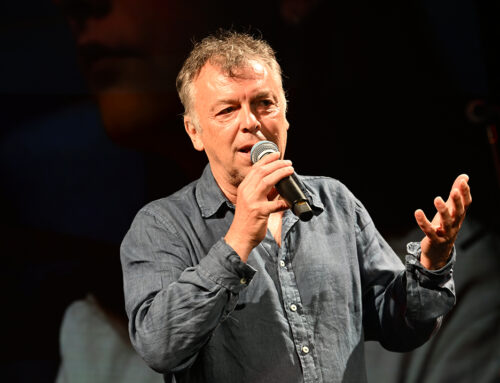 Dr Nele Karajlić promovisao prvi samostalni album „Pijani brod“ i predstavio četiri nova spota