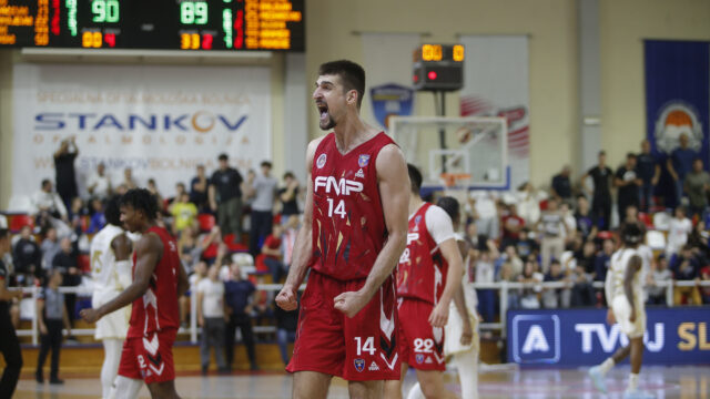 Košarkaši FMP-a posle 15 godina savladali Crvenu zvezdu u Železniku (FOTO)