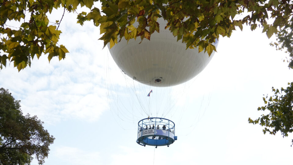 Obavljen probni let panoramskog balona na Adi Ciganliji (VIDEO)